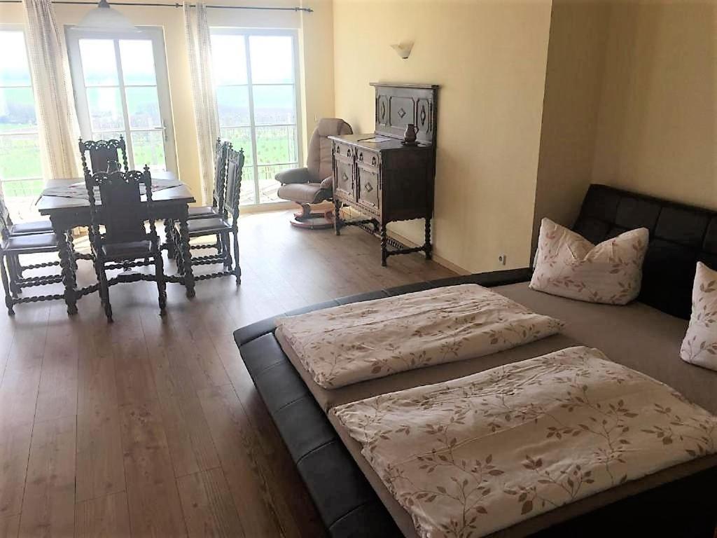 Pension Bella Vista - Winzerhof Golk Meissen Bagian luar foto