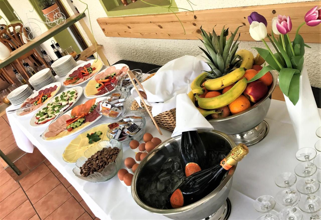 Pension Bella Vista - Winzerhof Golk Meissen Bagian luar foto